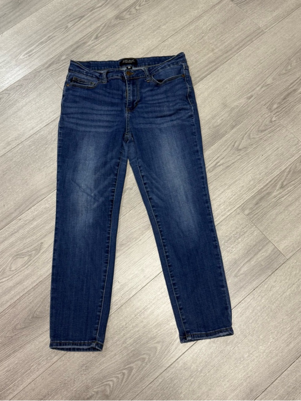 Judy Blue Women's Straight Leg Jeans in Dark Blue Wash